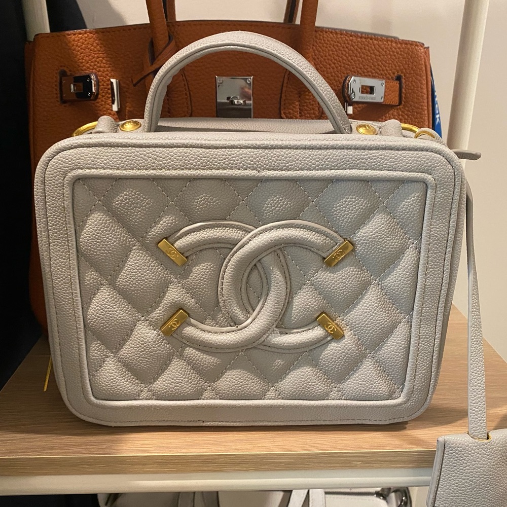 Gray square purse